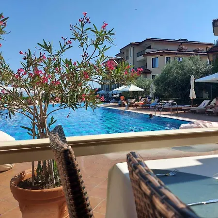 Sarafovo D&v شقة *