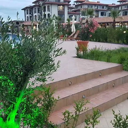 Sarafovo D&v شقة *